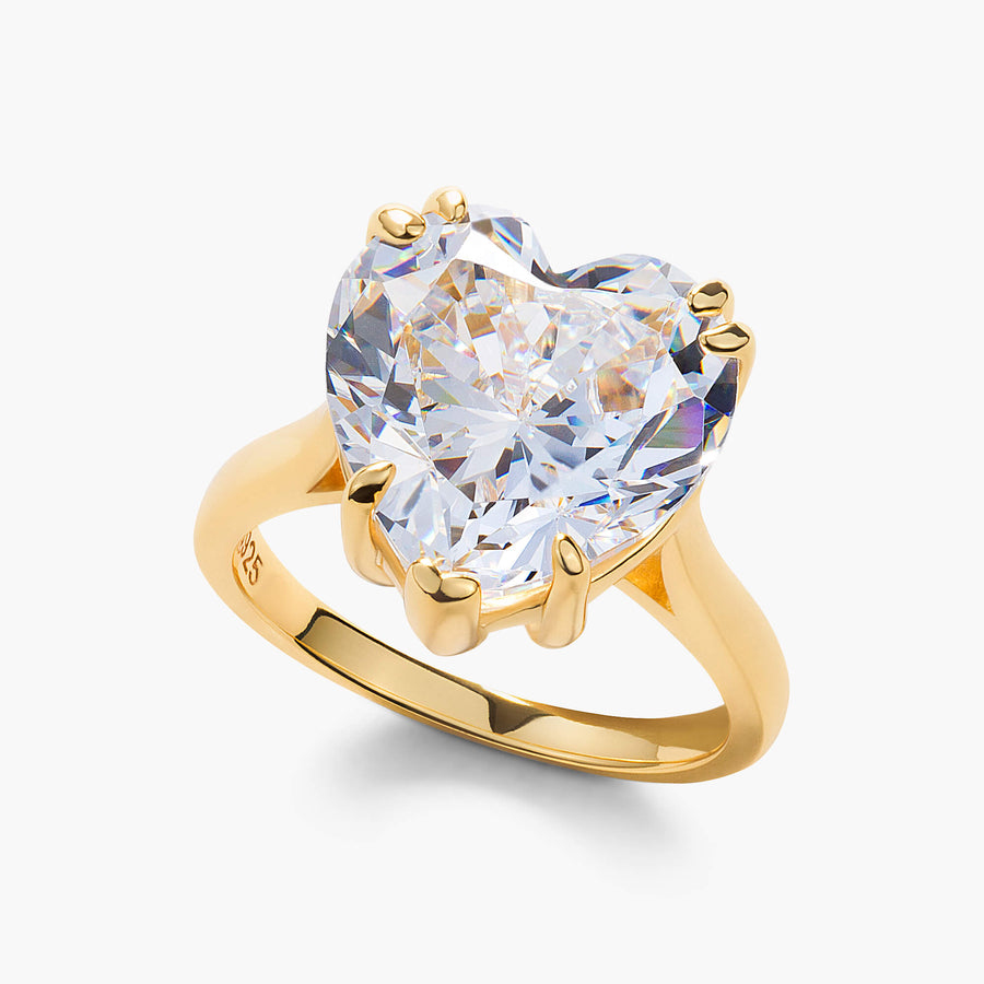 Amos Heart-Cut Ring Objkts