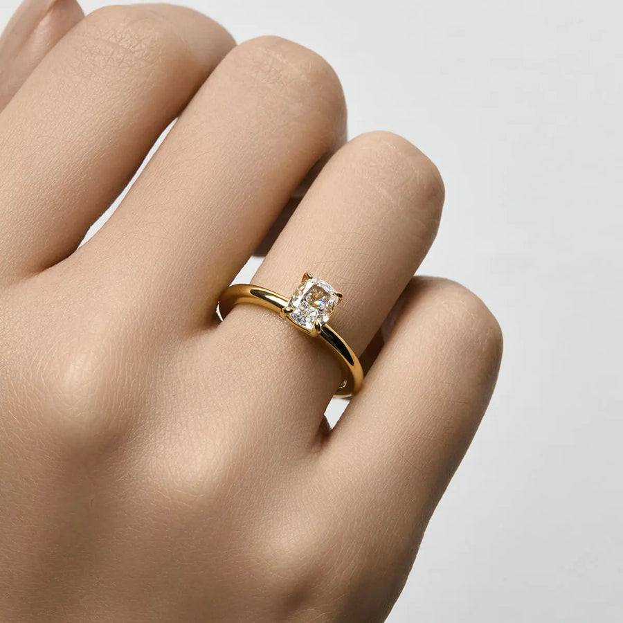 Elouise Ring Objkts