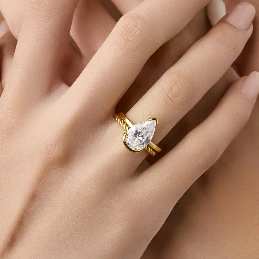 Phoebe Ring Objkts