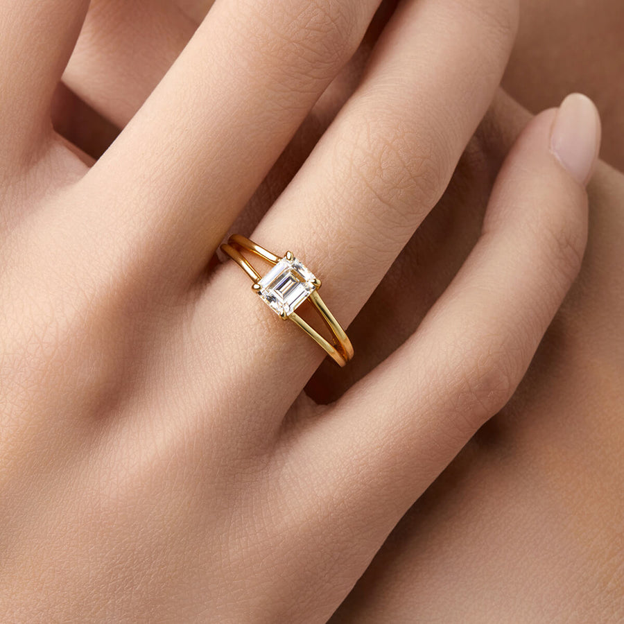 Nora Ring Objkts