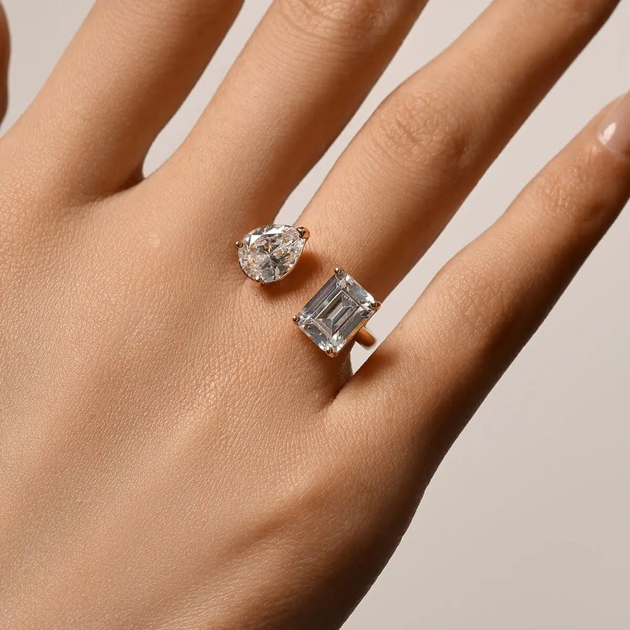 Emerald X Pear Open Ring Objkts