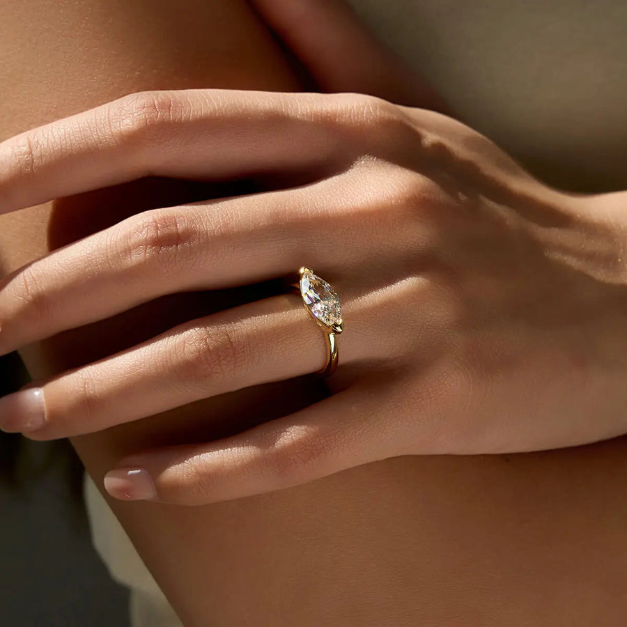Maura Ring Objkts
