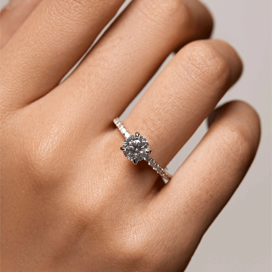 Pavé Alis Ring Objkts