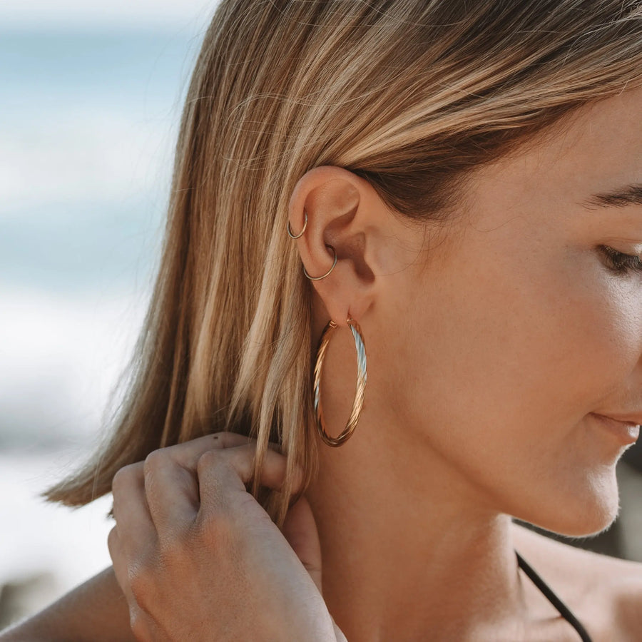 Fette Twist-Ohrringe Atolea Waterproof Jewelry