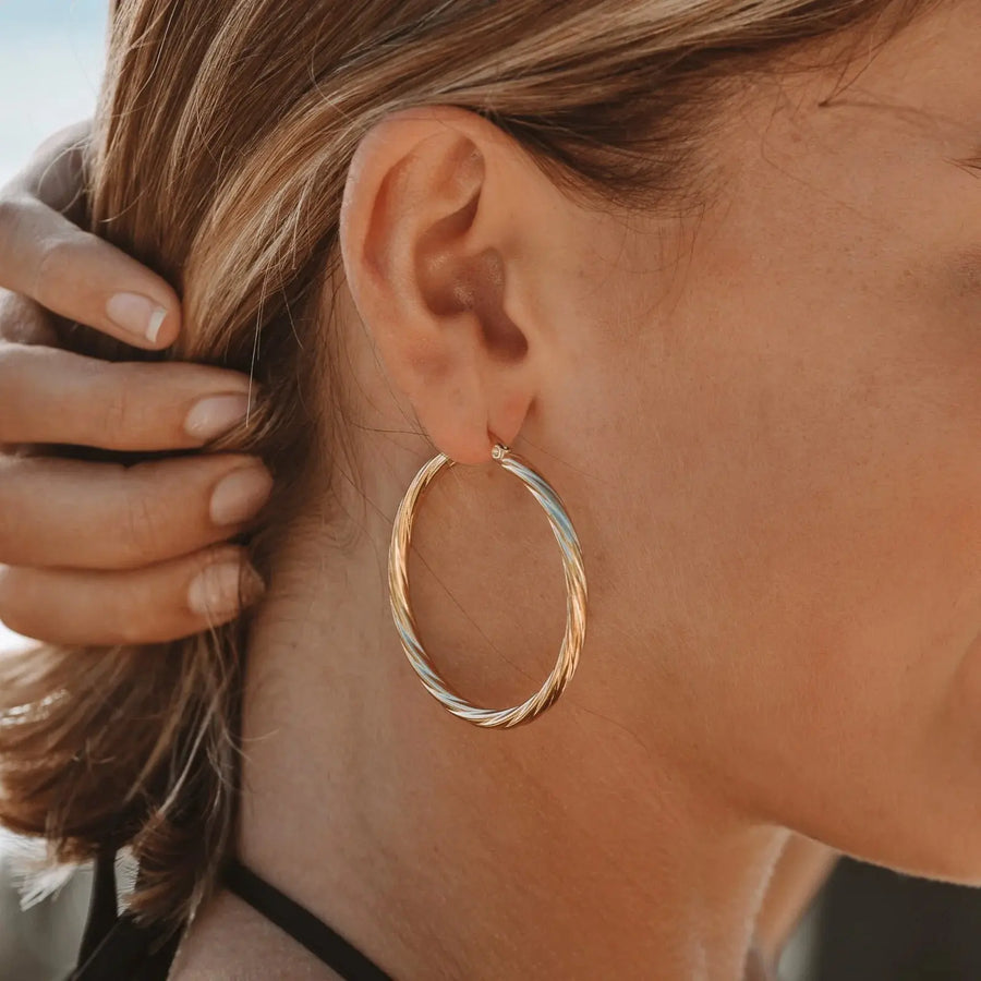 Fette Twist-Ohrringe Atolea Waterproof Jewelry