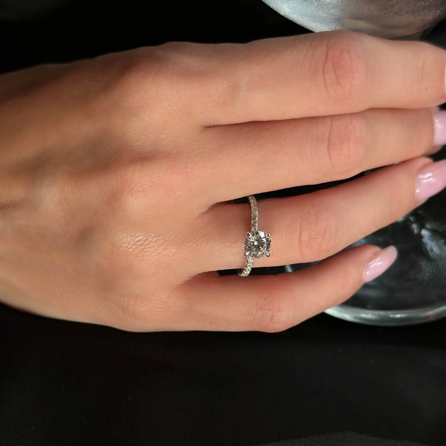 Pavé Alis Ring Objkts