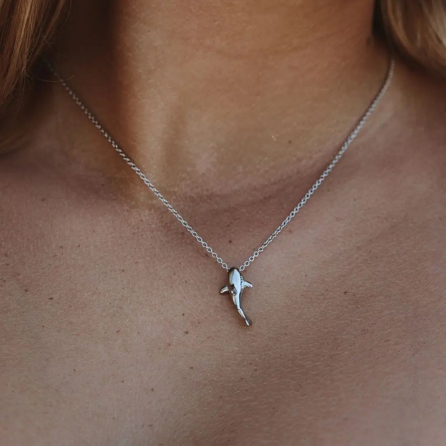 Haifisch-Halskette Atolea Waterproof Jewelry