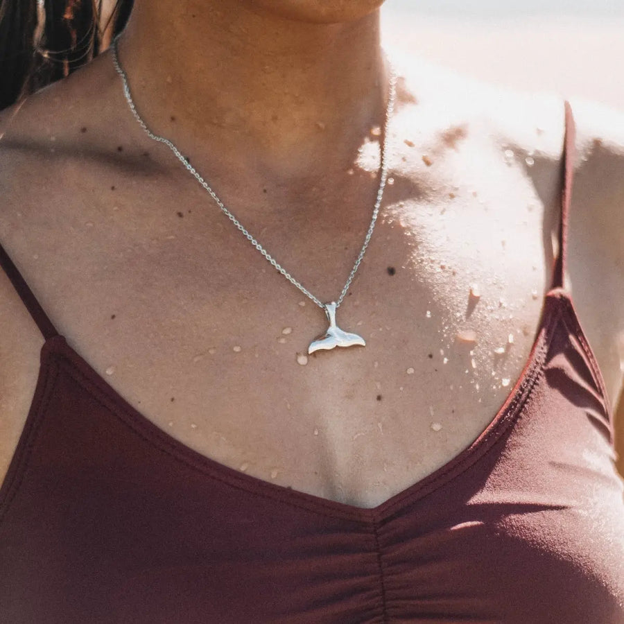 Walflossen-Halskette Atolea Waterproof Jewelry